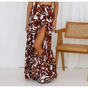 Seven Wonders Lorelie brown and white floral tiered full maxi skirt small resort